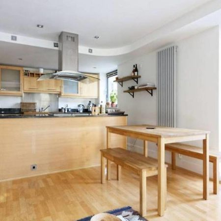 Peaceful Modern 2 Bedroom Flat With Water Views London Eksteriør bilde