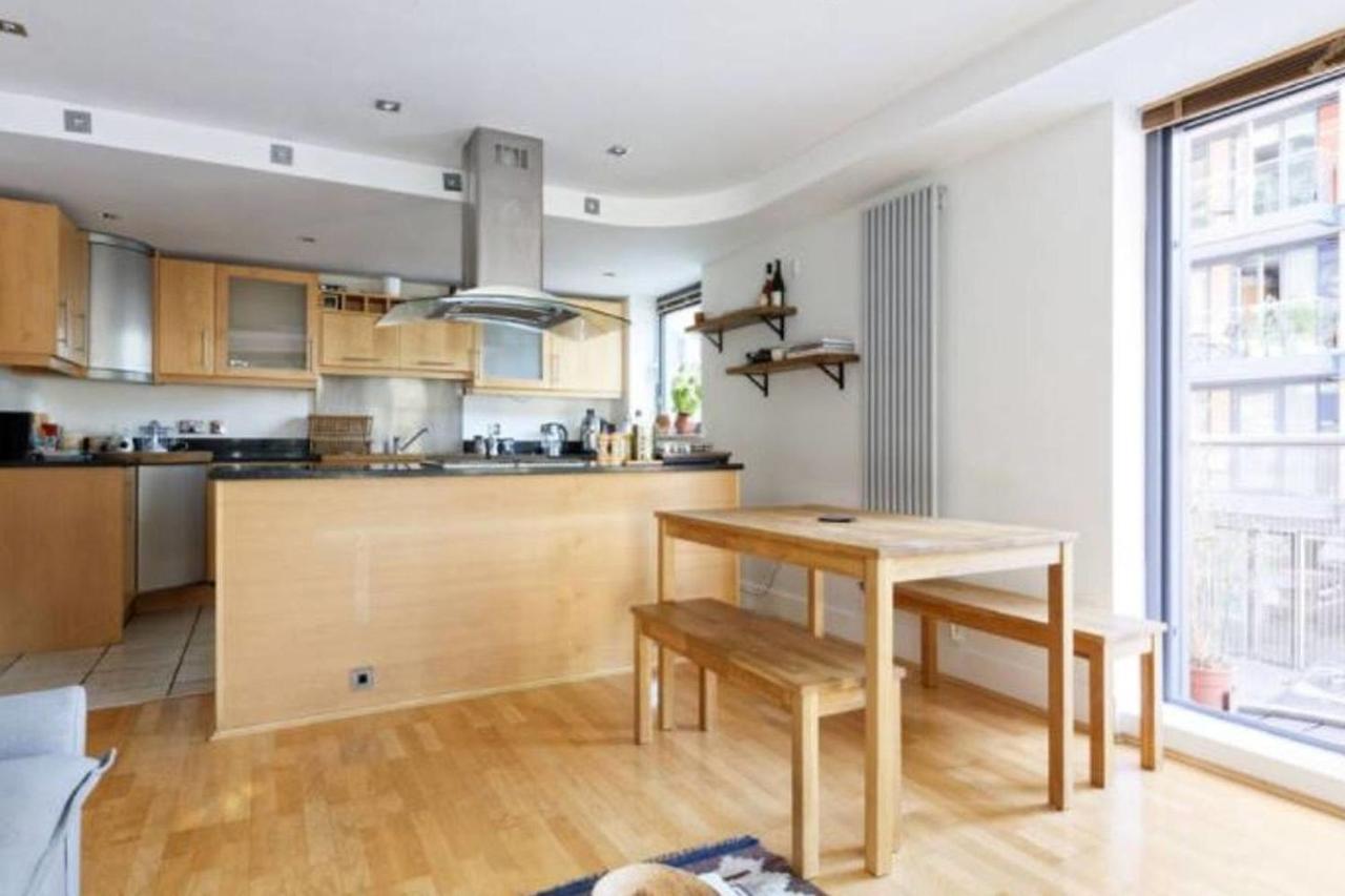 Peaceful Modern 2 Bedroom Flat With Water Views London Eksteriør bilde