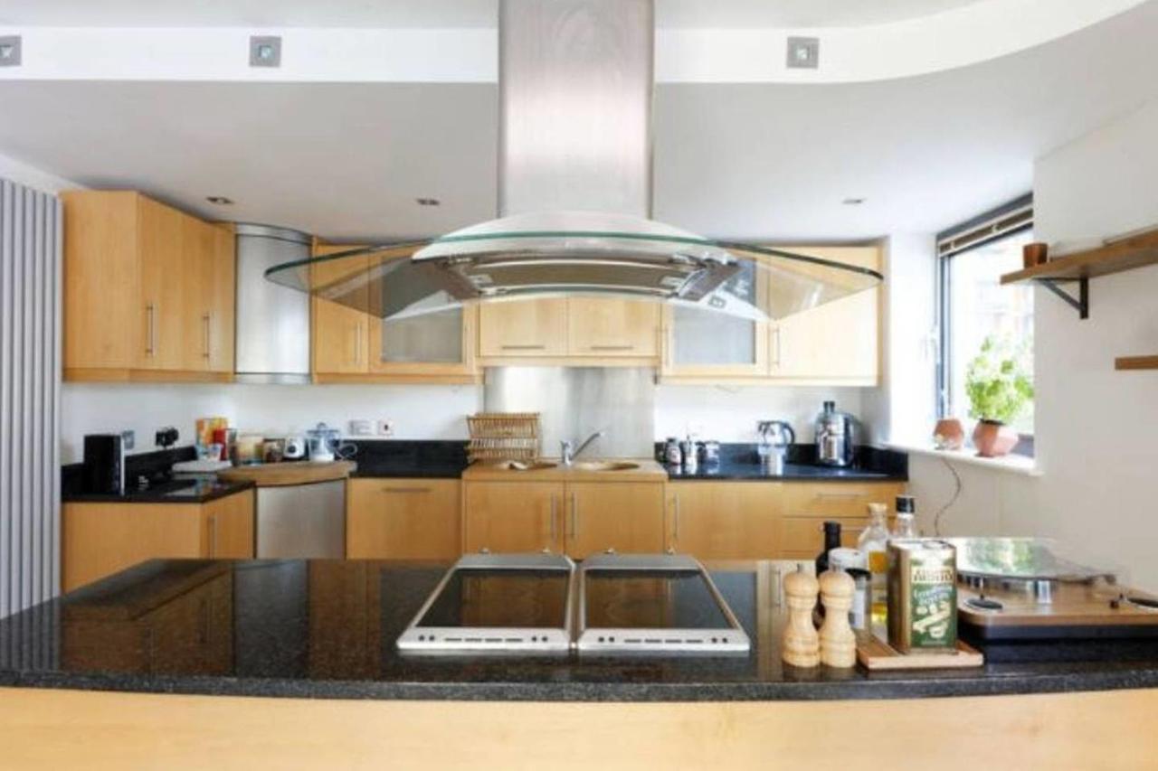 Peaceful Modern 2 Bedroom Flat With Water Views London Eksteriør bilde